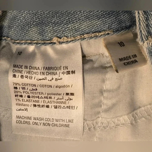 Style & Co., Size 10, Light Wash High Cuffed Capris - Picture 11 of 14